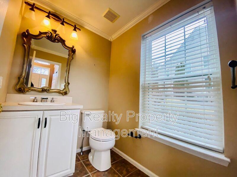 475 Stoneglen St - Photo 3 of 26