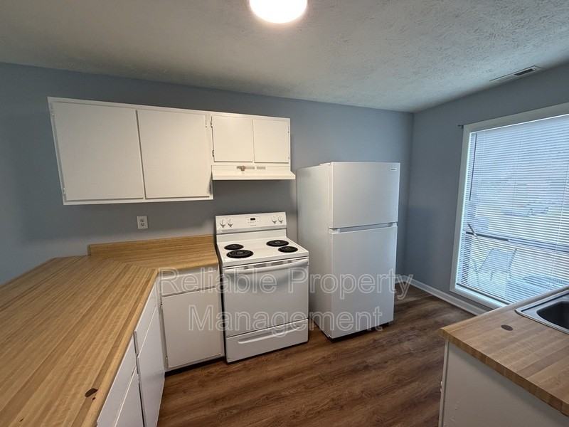 1405 Tangora Ln - Photo 3 of 12
