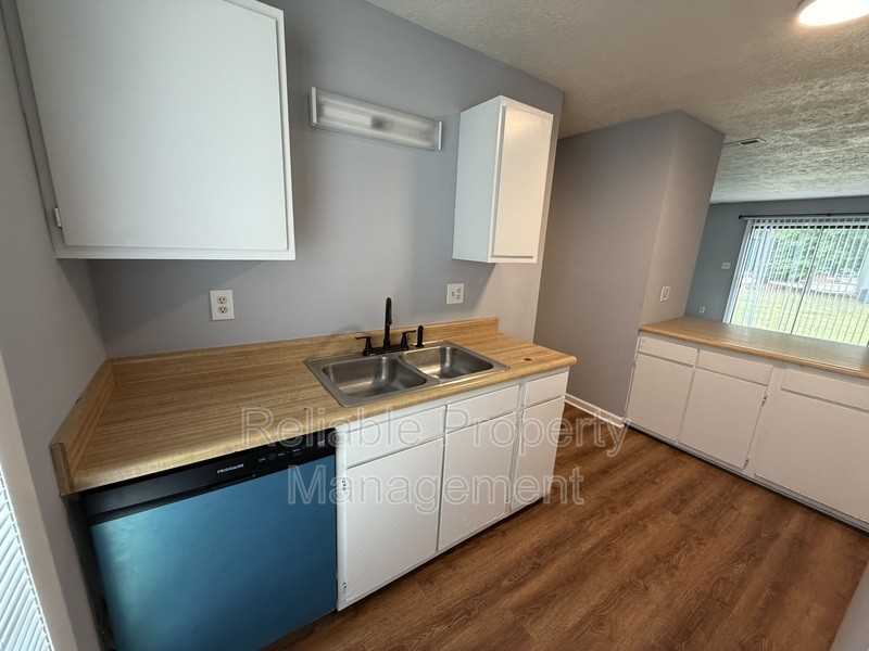 1405 Tangora Ln - Photo 4 of 12
