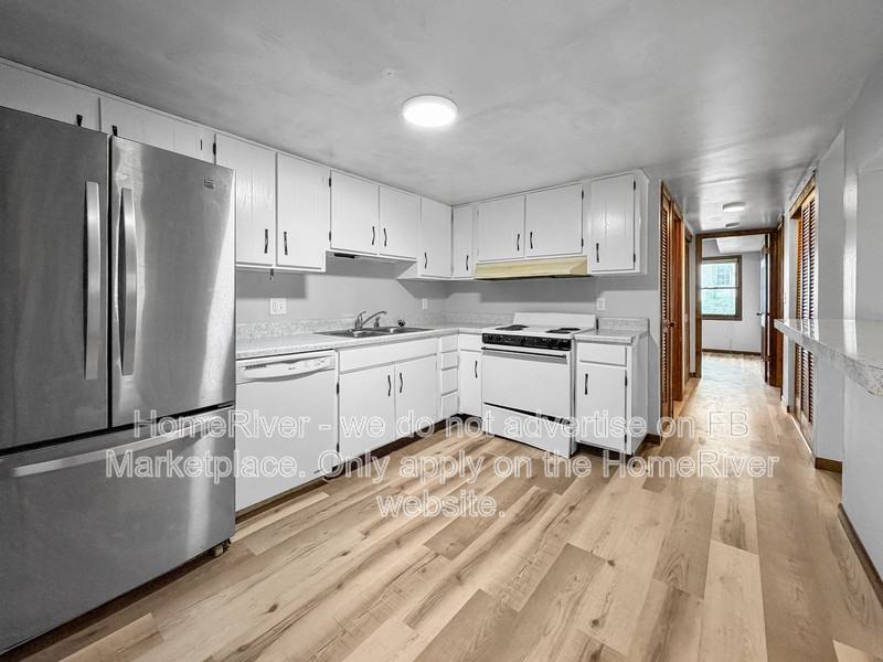 901 Crescent Ave #8 - Photo 2 of 20