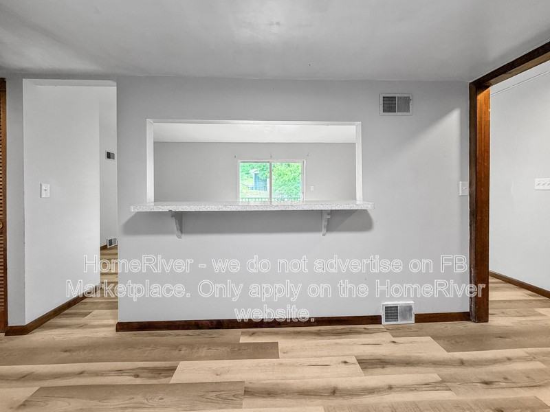 901 Crescent Ave #8 - Photo 5 of 20