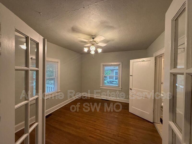 1169 S Kimbrough Ave - Photo 4 of 12