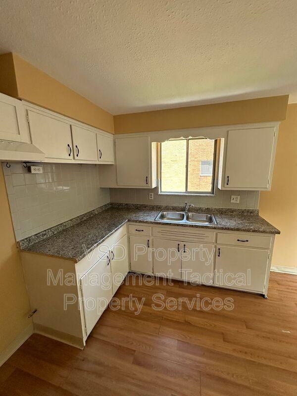 19758 Maple Heights Blvd #UP - Photo 6 of 17