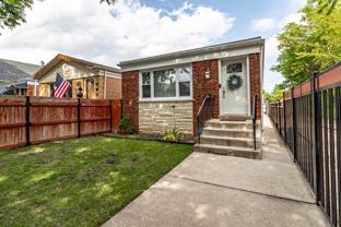 1805 N Harding Ave - Photo 1 of 1