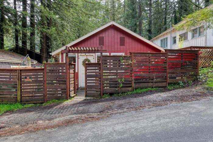 17247 Old Monte Rio Rd - Photo 3 of 10