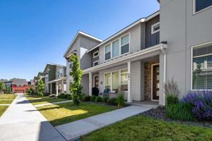 featured image of 401 N Tessa Ln