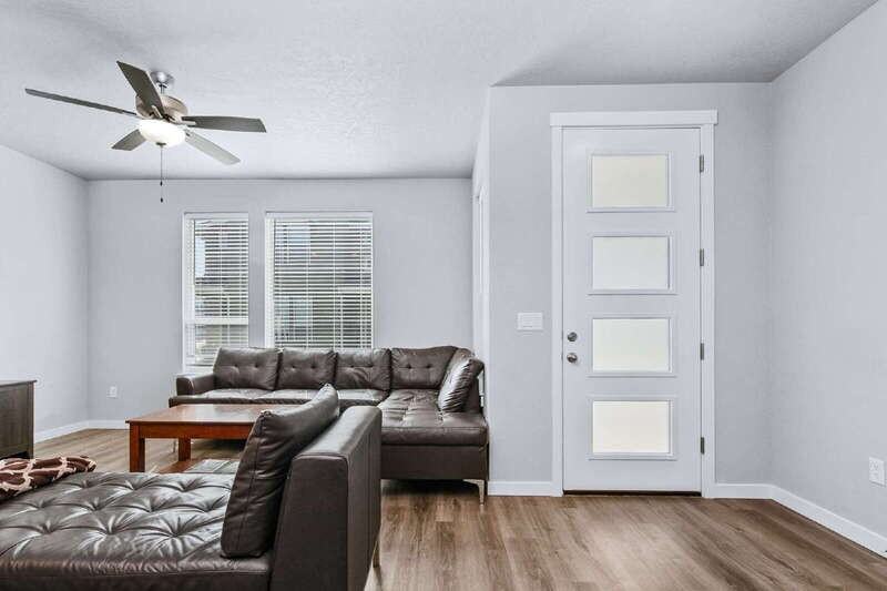 401 N Tessa Ln - Photo 6 of 24