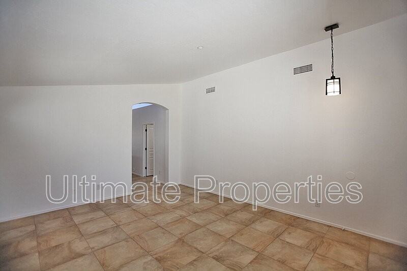 15313 N 104th Way - Photo 4 of 29
