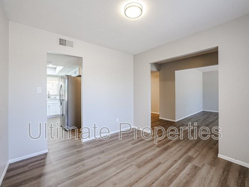 5357 W Cholla St - Photo 5 of 23