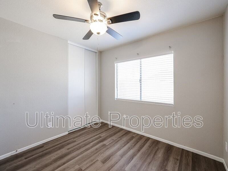 5357 W Cholla St - Photo 7 of 23
