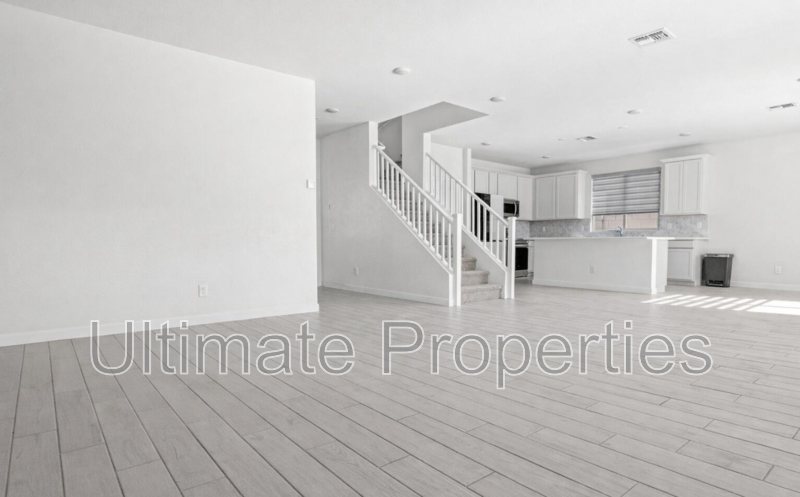 18403 W Patrick Ln - Photo 4 of 25
