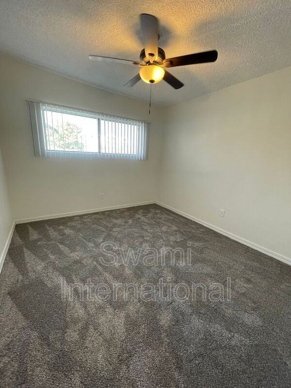 6100 11th Ave #04 - Photo 7 of 16