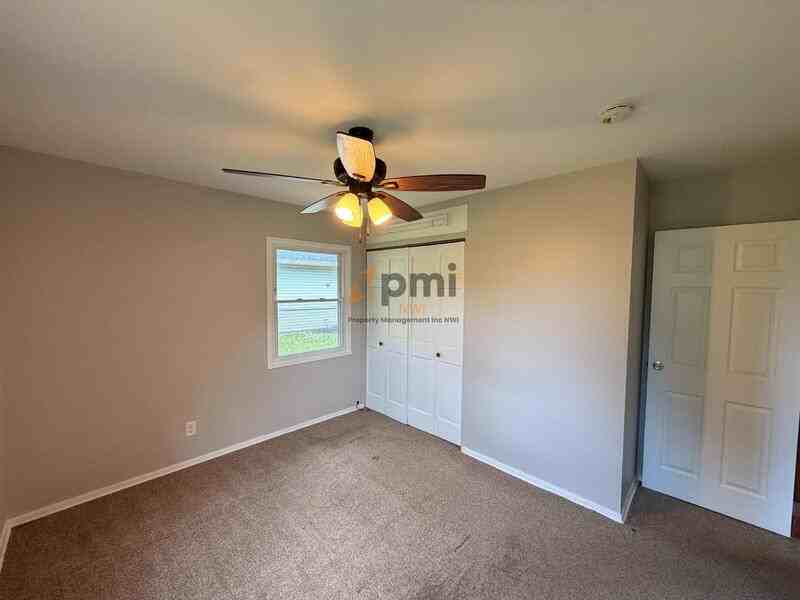 6320 Rhode Island Ave - Photo 5 of 14