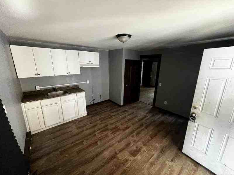 144 Avenue C - Photo 6 of 7