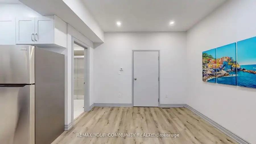586 Parliament St #C - Photo 2 of 14