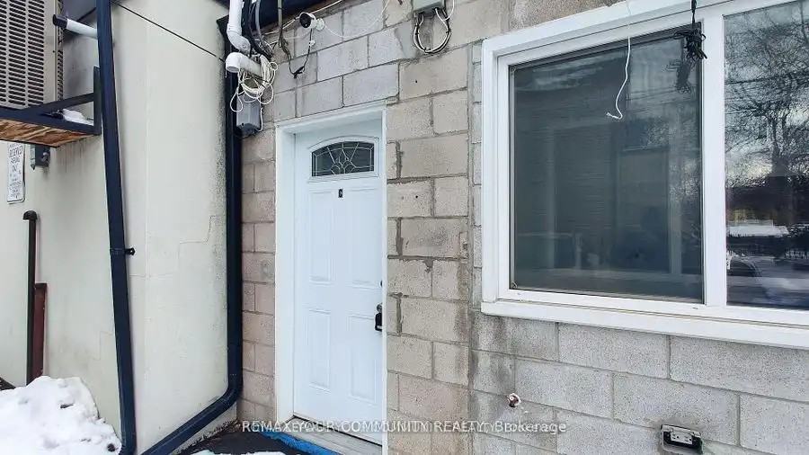 586 Parliament St #C - Photo 7 of 14