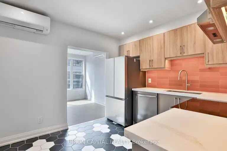 612 Gerrard St E #2 - Photo 4 of 13