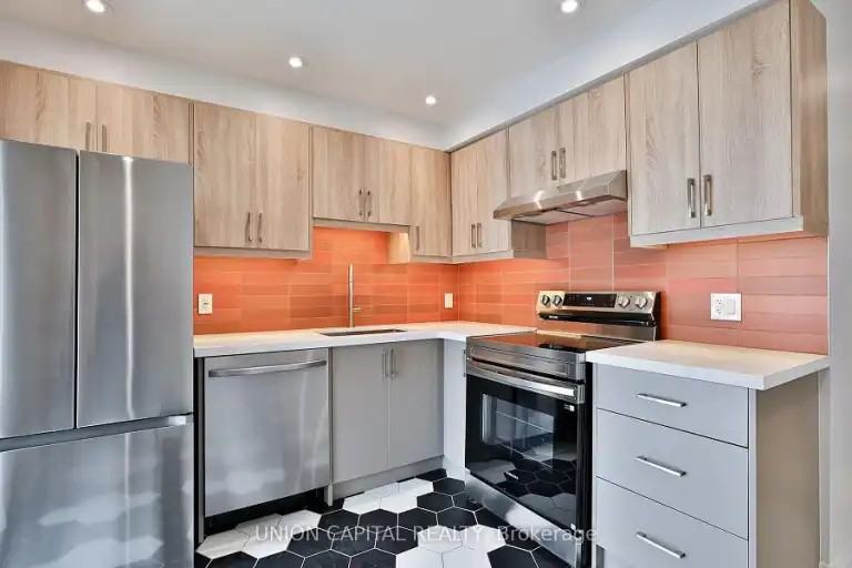 612 Gerrard St E #2 - Photo 7 of 13
