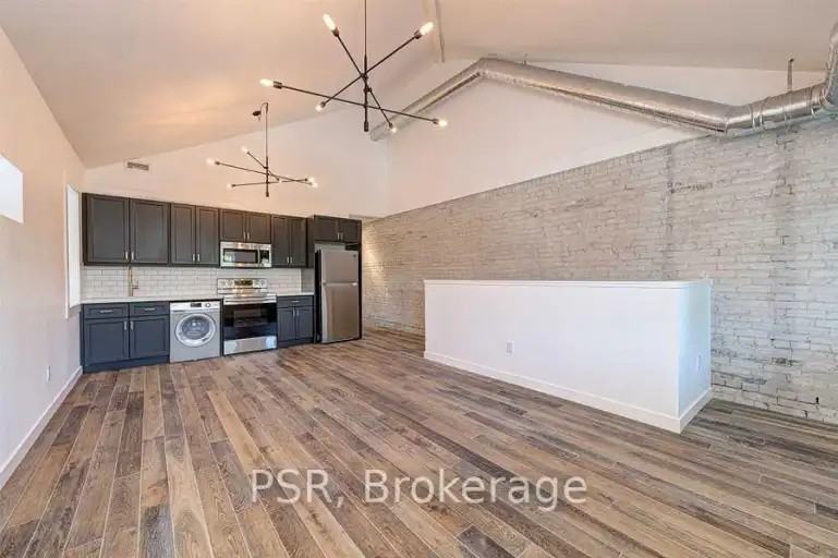 89 Hammersmith Ave #2 - Photo 5 of 9