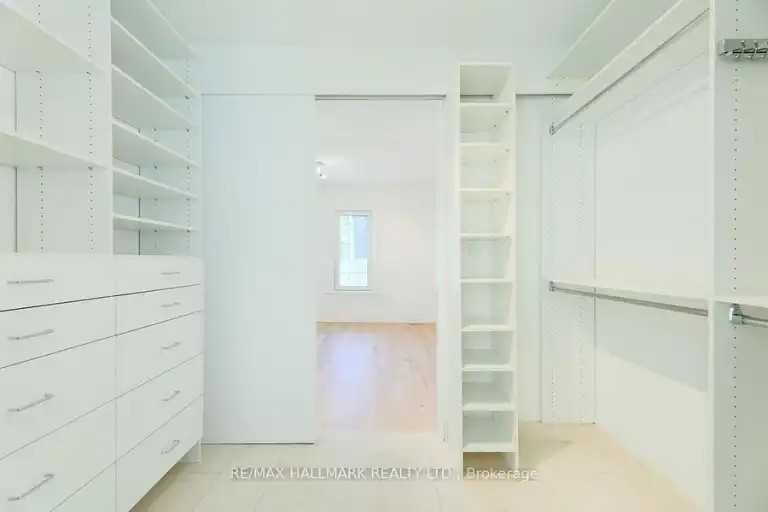 101 Pears Ave - Photo 4 of 25