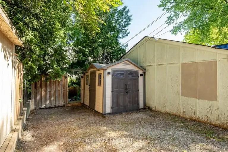 101 Pears Ave - Photo 6 of 25