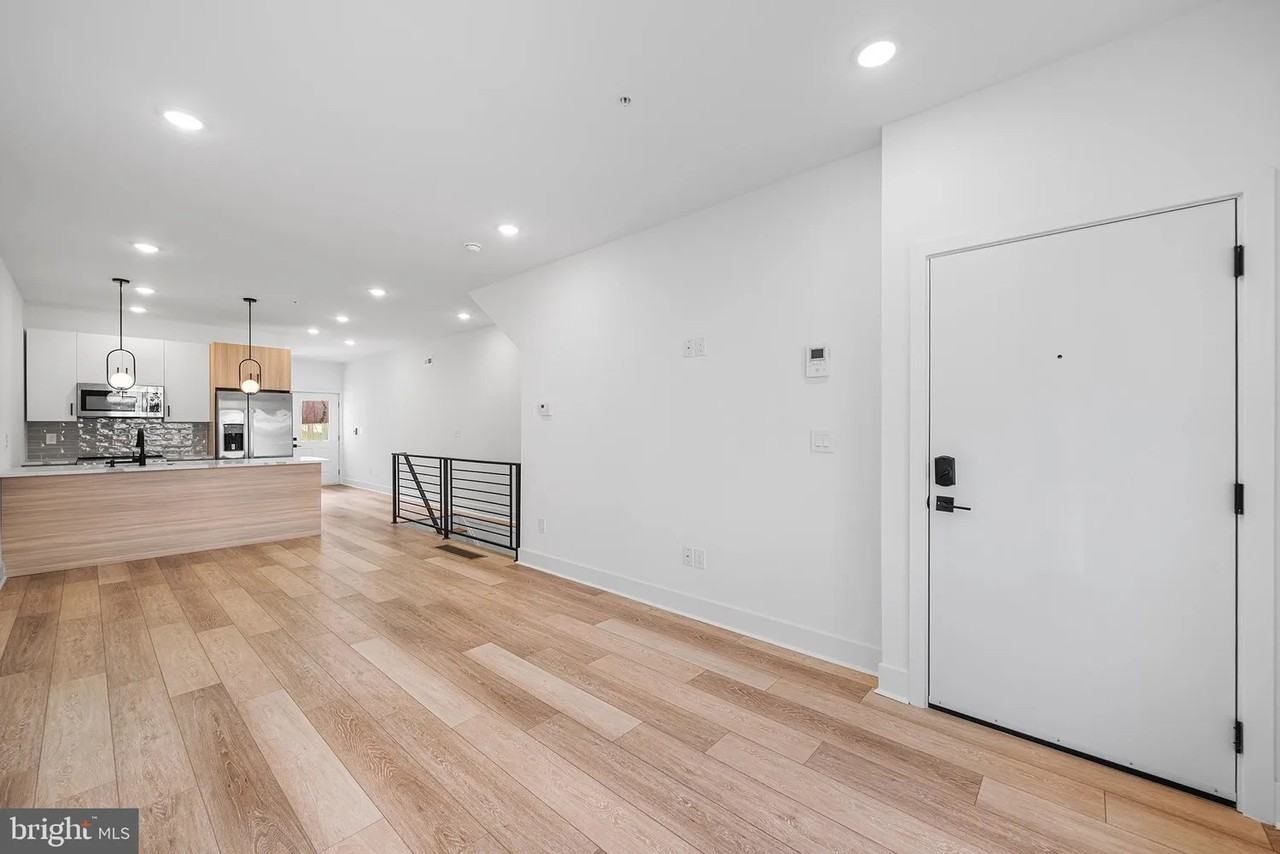 1216 N 28th St #1 - Photo 2 of 27