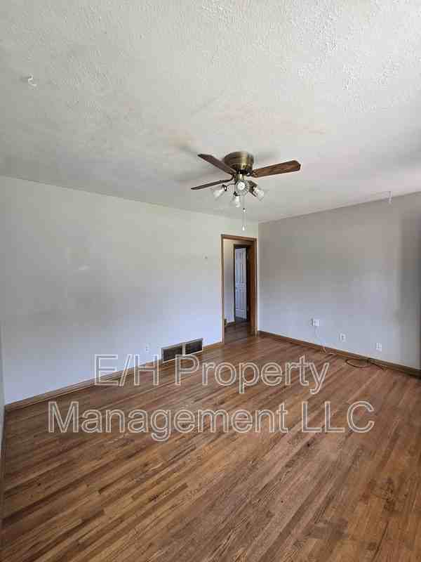 2316 W Wildwood Rd - Photo 3 of 24