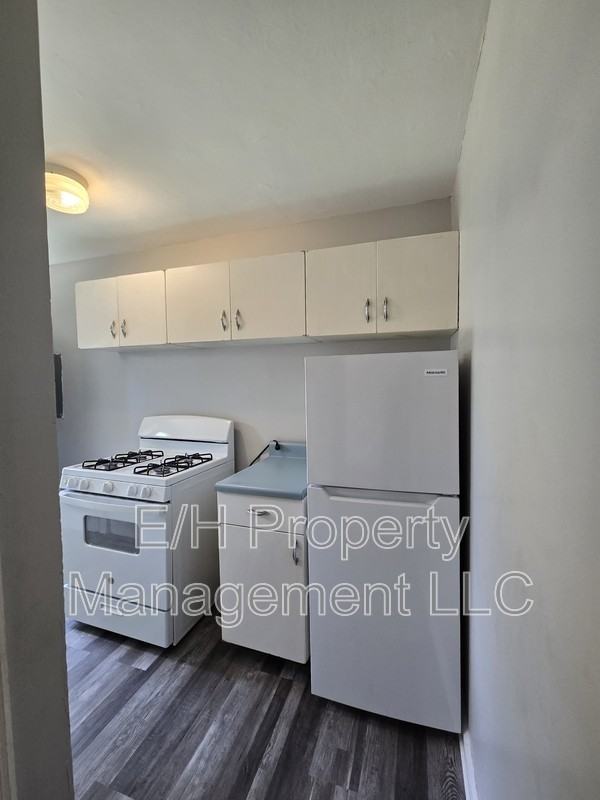 718 S Hunter St - Photo 6 of 17