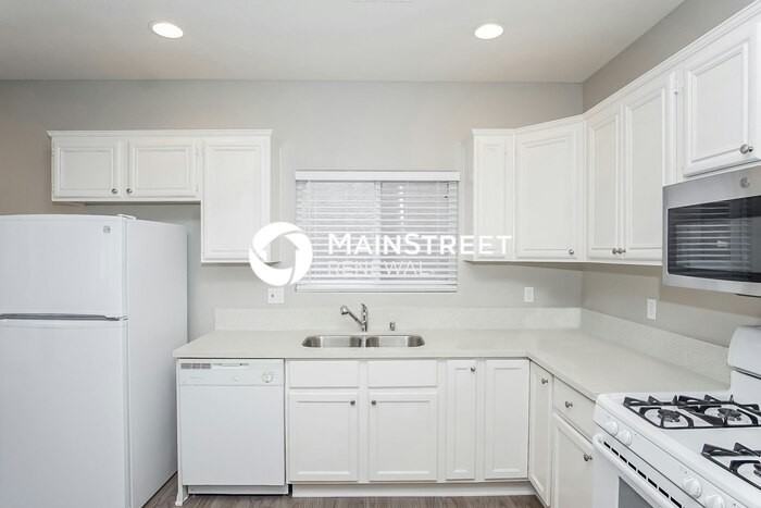 4361 Cottontail Ln - Photo 6 of 17