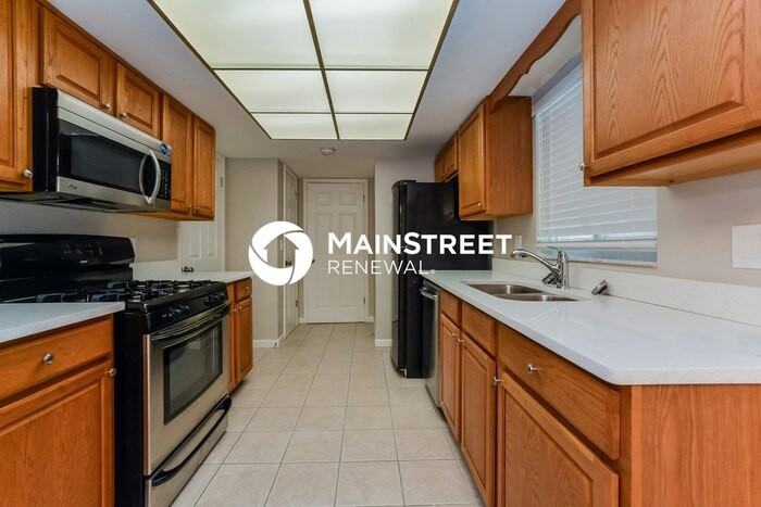 116 S Moss Rd - Photo 7 of 16