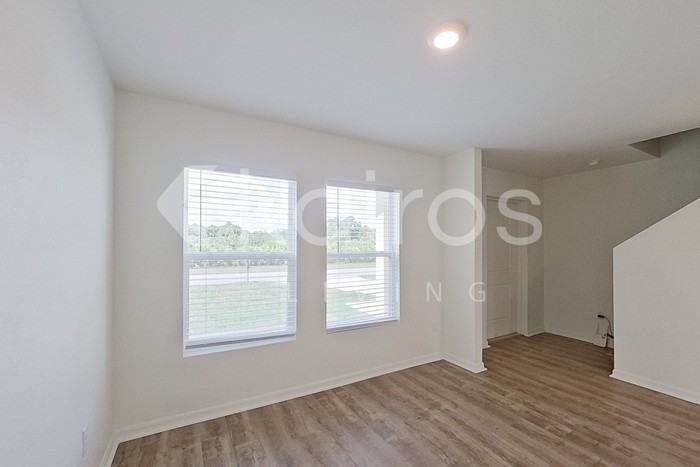 18354 Koala Ave - Photo 4 of 34