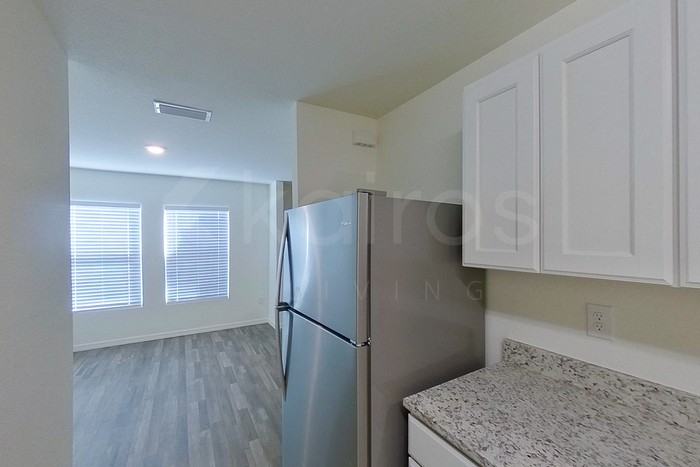 18354 Koala Ave - Photo 5 of 34