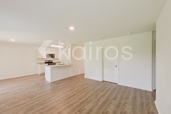 18354 Koala Ave - Photo 6 of 34