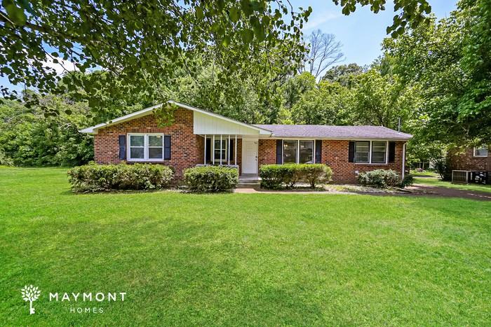 629 Brook Dr - Photo 4 of 15