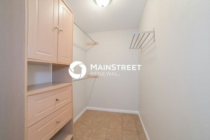 8645 W Mauro Ln - Photo 7 of 17
