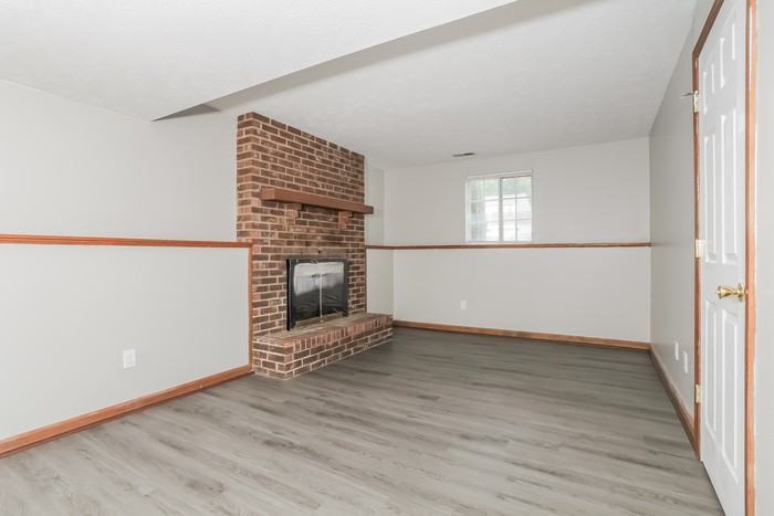 159 Hillwood Ct - Photo 7 of 12