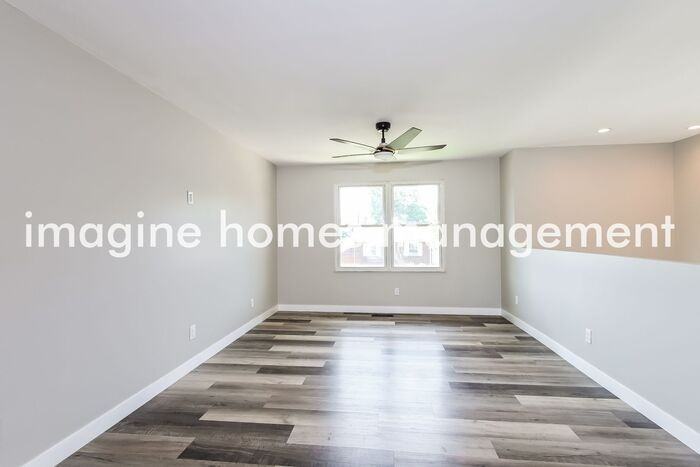 803 Brookside Dr - Photo 5 of 23
