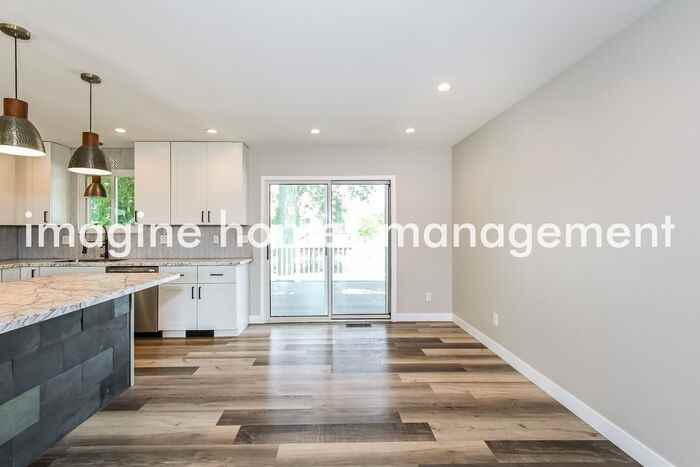 803 Brookside Dr - Photo 6 of 23