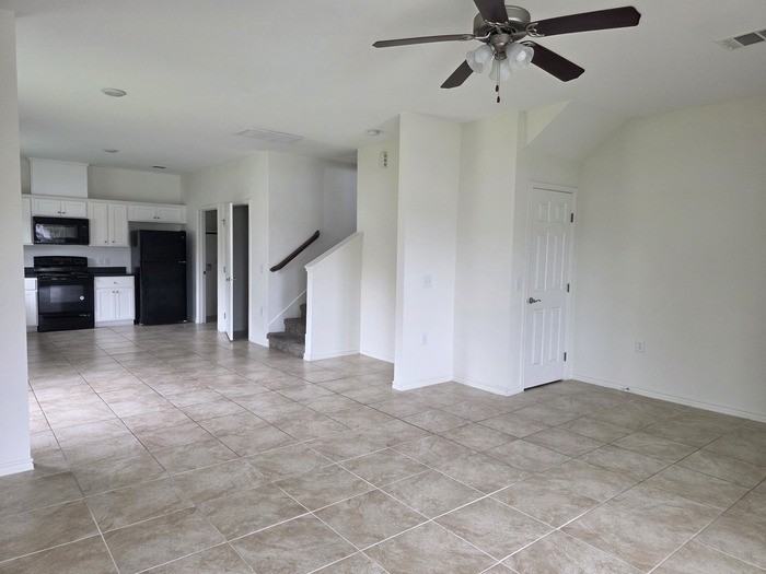 6102 White Oak Dr - Photo 4 of 16