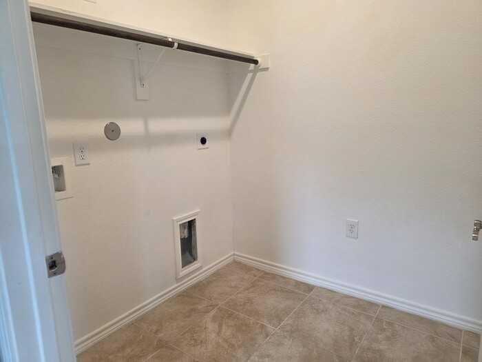 6102 White Oak Dr - Photo 7 of 16