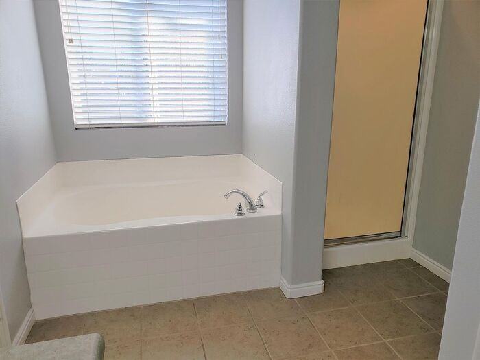 1609 W Wynview Ln - Photo 5 of 12