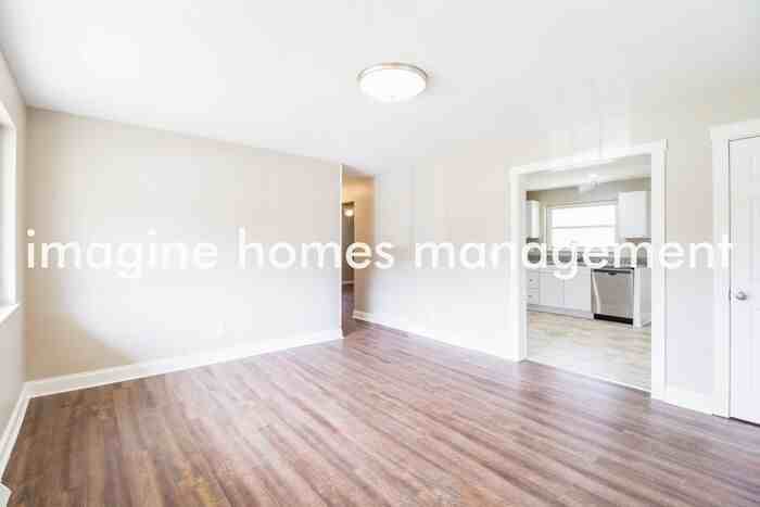 1482 Verdale Dr - Photo 4 of 20