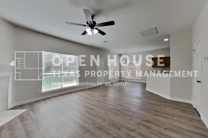 30802 Sifton Dr - Photo 4 of 20