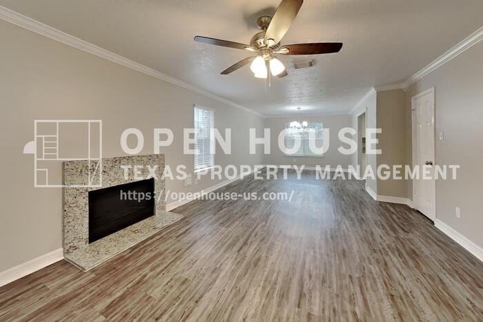 18807 Sandia Pines Dr - Photo 4 of 23