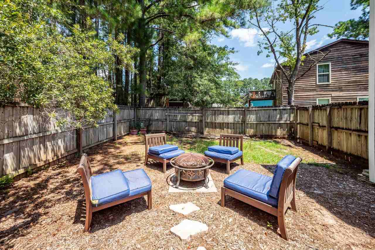 113 Trescott Ct - Photo 4 of 11