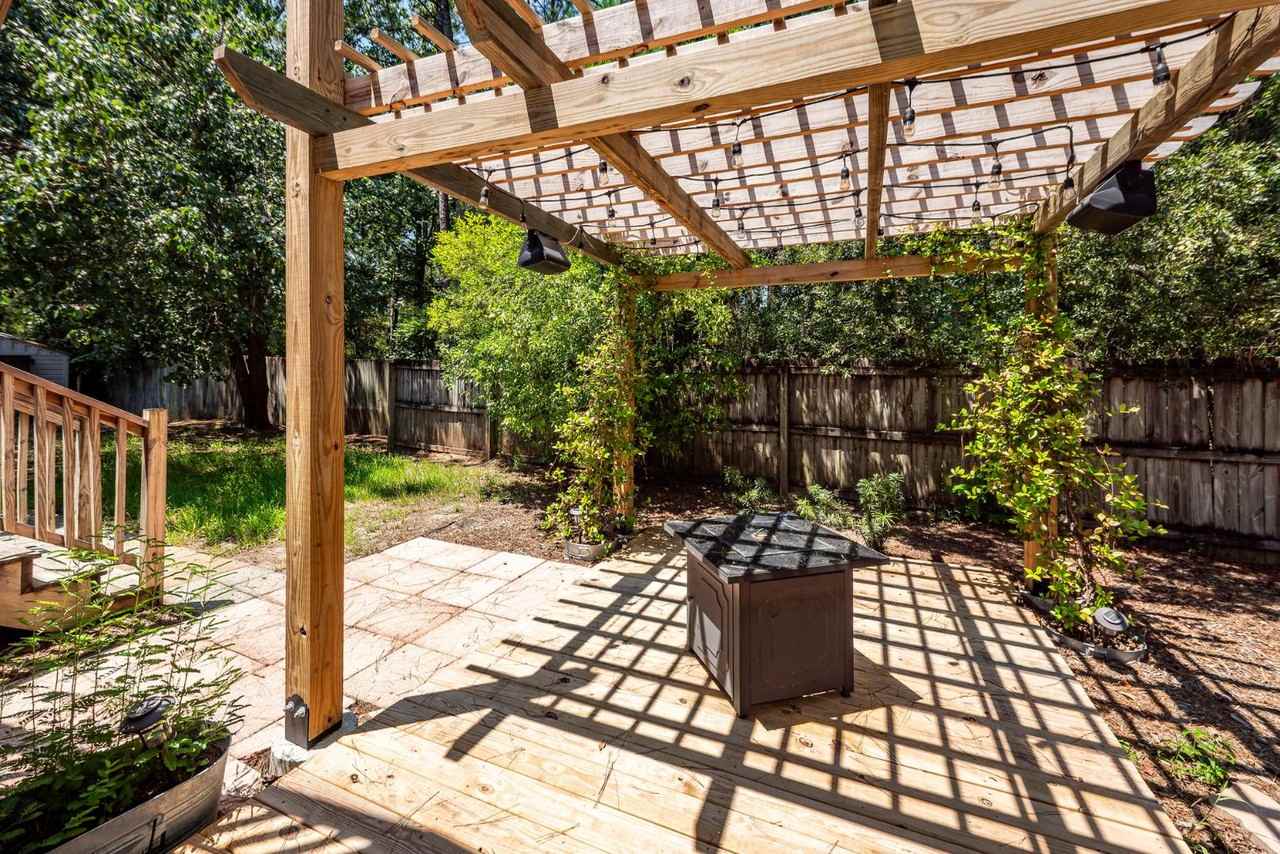 113 Trescott Ct - Photo 7 of 11