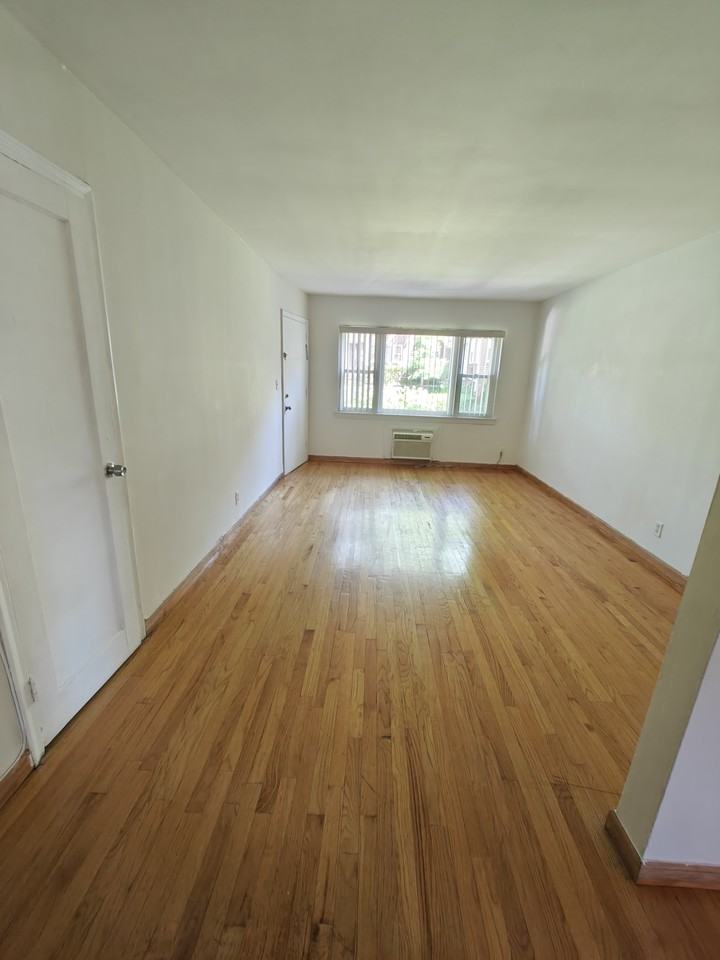 180 Hillside Ave #K1 - Photo 2 of 9