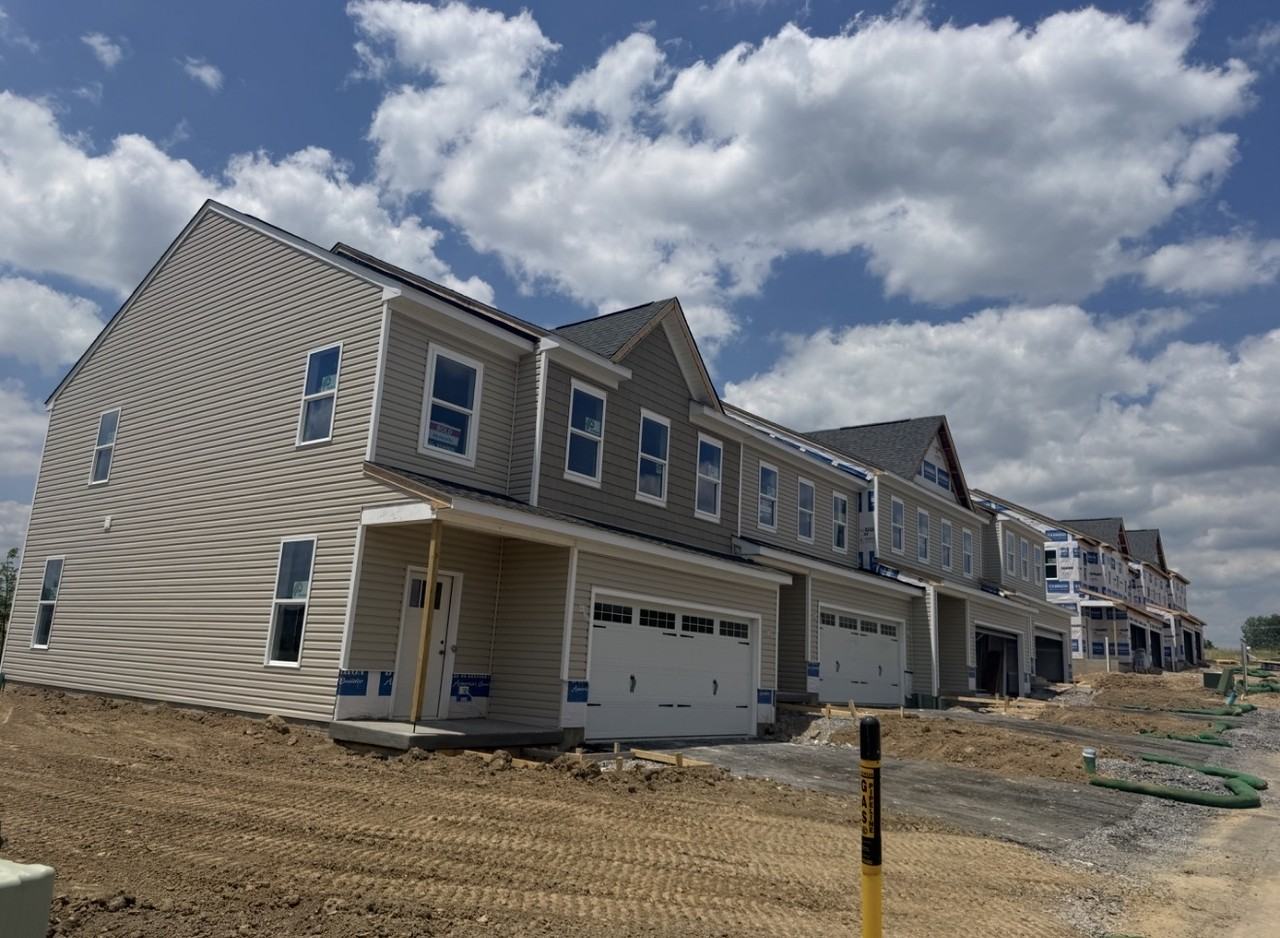 1001 Darcy Dr - Photo 2 of 22