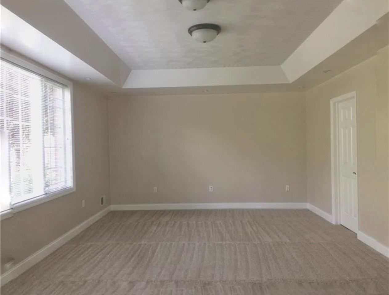 401 Darlington Court Dr #401 - Photo 6 of 17