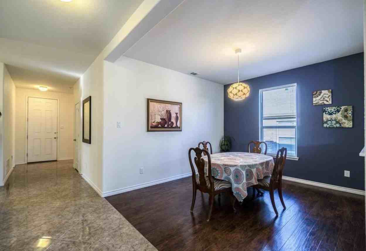 5425 Shady Springs Trl #NA - Photo 5 of 19